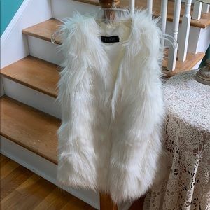 New!! Women’s Fur Vest